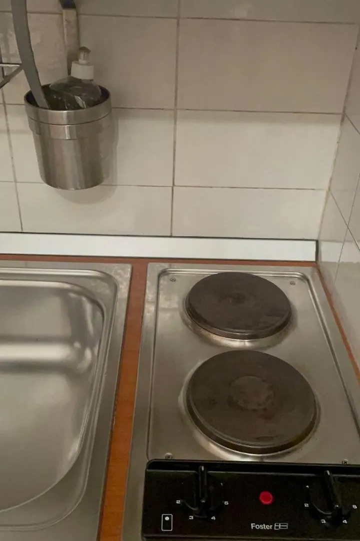 Metro Lanza Palace Milan 0*,  Italy